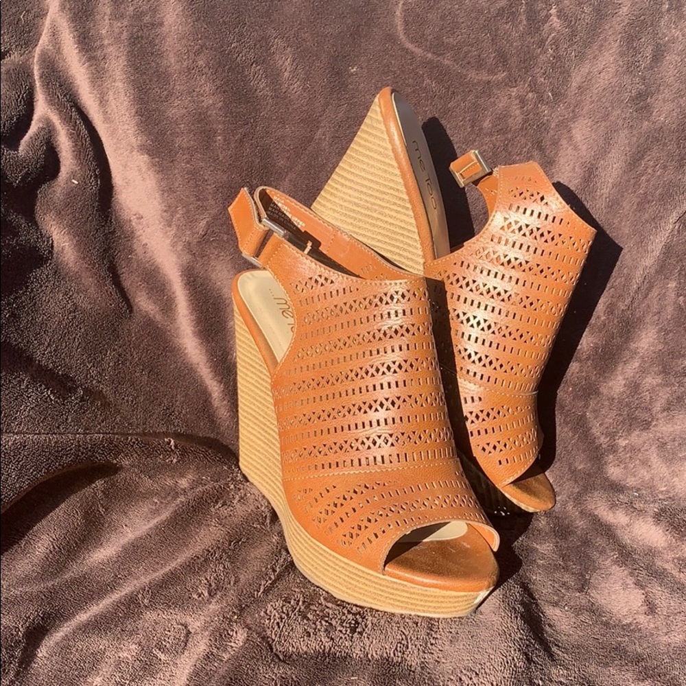 “Me Too” wedged heels size 9 1/2